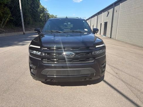 Certified 2023 Ford Expedition Max Limited AWD/4WD image 2