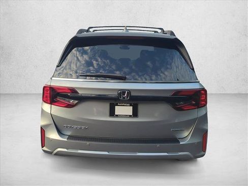 New 2026 Honda Odyssey Touring image 8