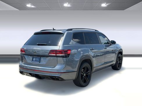Certified 2023 Volkswagen Atlas SEL R-Line AWD/4WD image 9