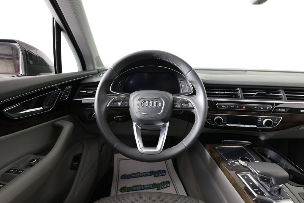 Used 2017 Audi Q7 3.0T Premium Plus w/ Premium Plus Package AWD/4WD image 29