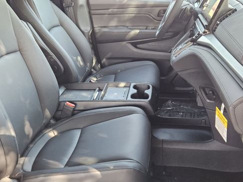 New 2026 Honda Odyssey EX-L image 12
