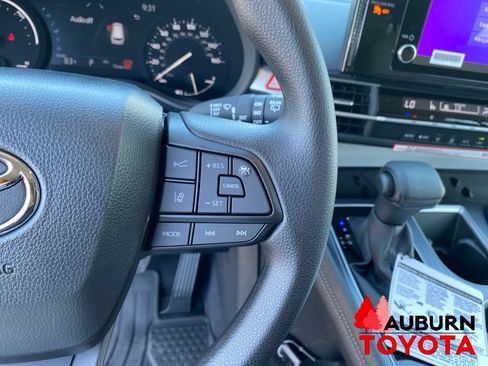 New 2026 Toyota Sienna LE FWD image 44