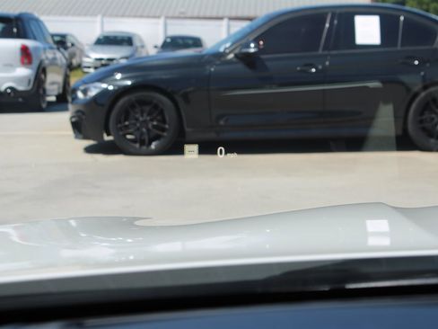 Used 2013 BMW 550i Sedan image 25