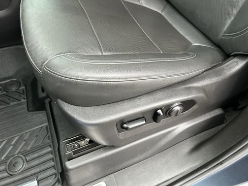 Used 2021 Chevrolet Silverado 1500 LTZ w/ Technology Package image 24