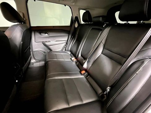 Used 2023 Nissan Rogue SL w/ SL Premium Package image 21