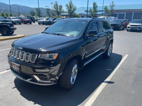 Certified 2017 Jeep Grand Cherokee Summit w/ Platinum Series Group AWD/4WD image 1