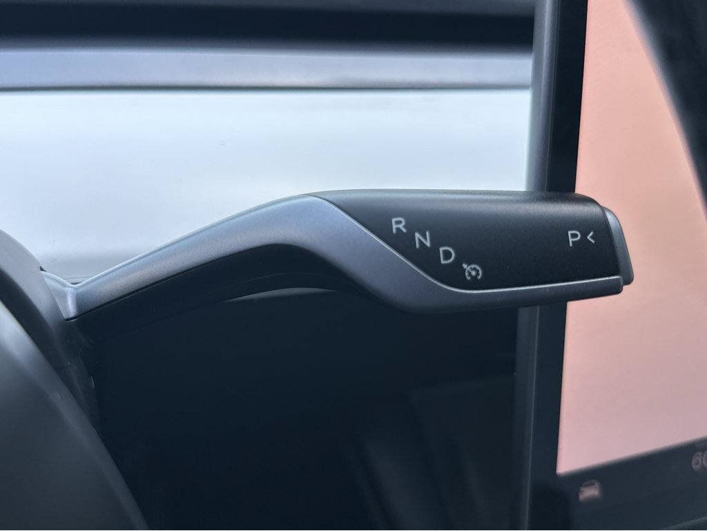 Used 2023 Tesla Model Y Long Range AWD/4WD image 27