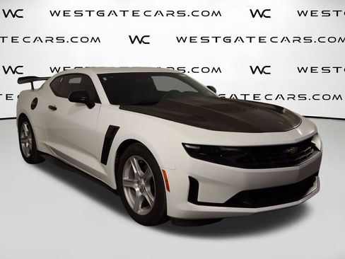 Used 2023 Chevrolet Camaro LT RWD image 37