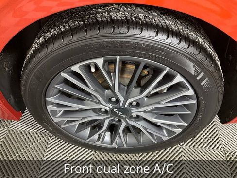 Certified 2023 Kia Forte GT-Line image 9