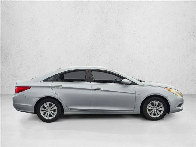 Used 2011 Hyundai Sonata GLS FWD image 4