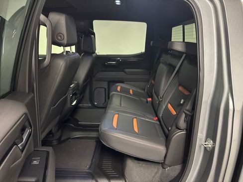 Used 2023 GMC Sierra 1500 AT4 w/ Technology Package image 31