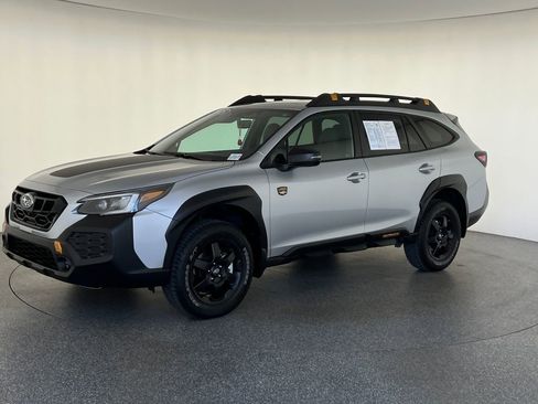 Certified 2025 Subaru Outback Wilderness AWD/4WD image 9