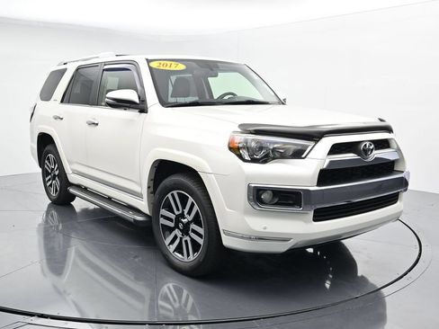 Used 2017 Toyota 4Runner Limited AWD/4WD image 2