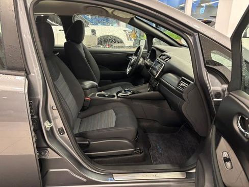 Certified 2023 Nissan Leaf SV Plus image 23