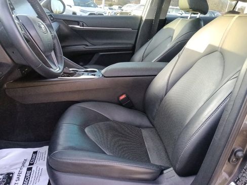 Used 2024 Toyota Camry XLE image 15