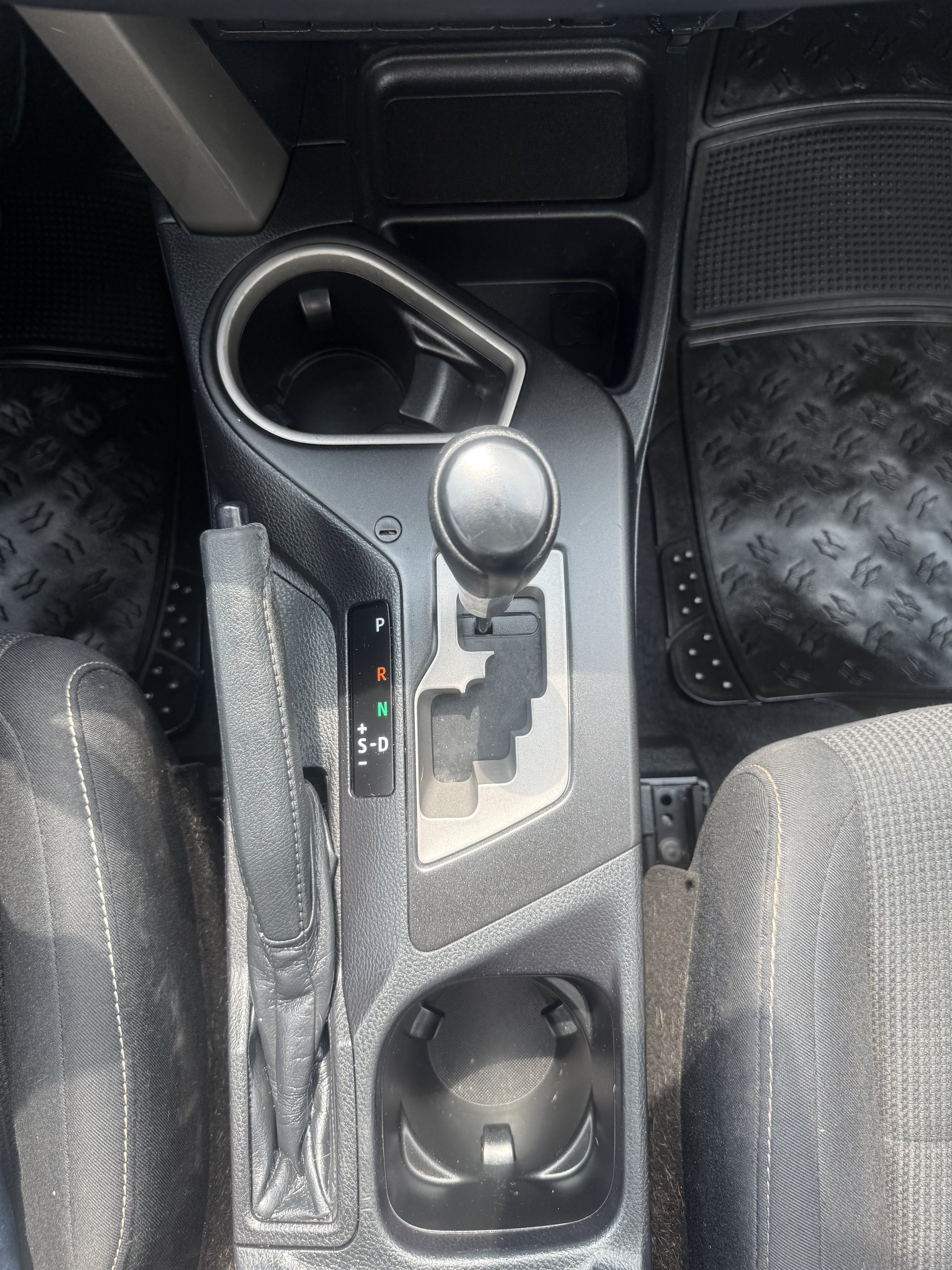 Used 2017 Toyota RAV4 XLE FWD image 17