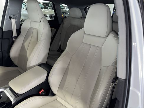 Used 2025 Audi Q5 Prestige AWD/4WD image 33