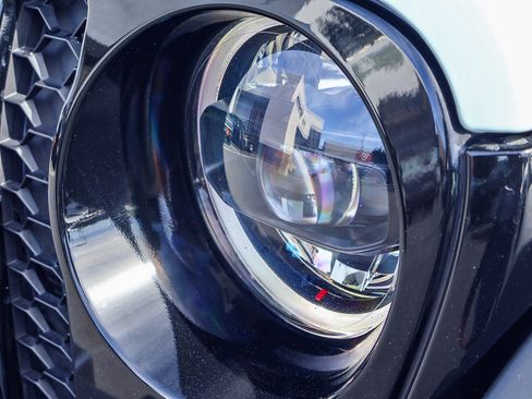 Used 2023 Jeep Wrangler Unlimited w/ 8.4" Radio Group image 24