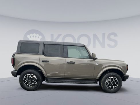New 2026 Ford Bronco Outer Banks image 8