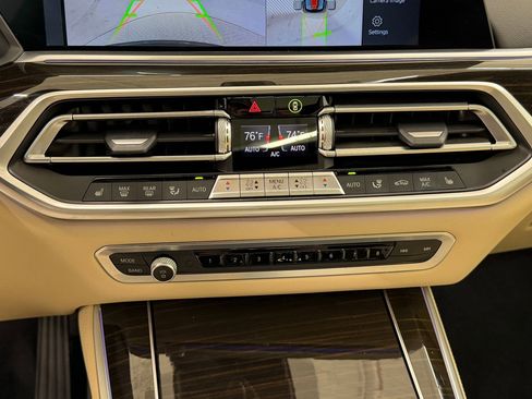 Used 2021 BMW X5 xDrive40i w/ Premium Package image 34