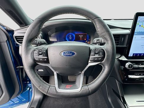 Used 2022 Ford Explorer ST w/ Equipment Group 401A AWD/4WD image 11