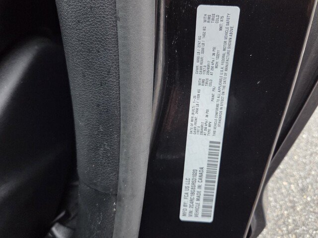 Used 2025 Chrysler Pacifica Select FWD image 19