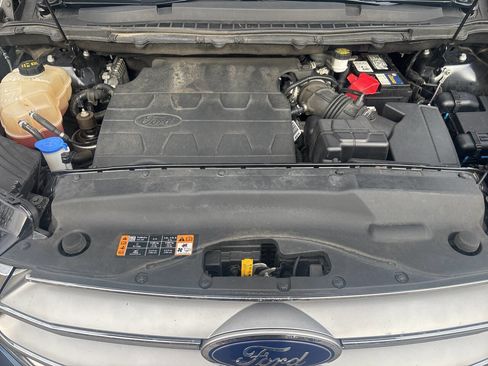 Used 2018 Ford Edge SEL w/ Class II Trailer Tow Package image 44