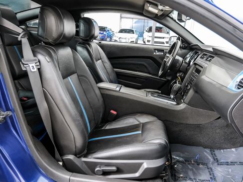 Used 2013 Ford Mustang GT Premium w/ Brembo Brake Pkg image 34