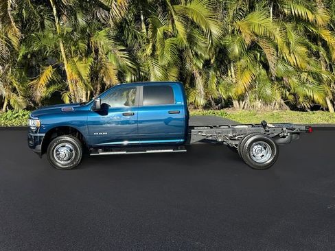 Used 2024 RAM 3500 SLT w/ Quick Order Package 27G SLT image 8