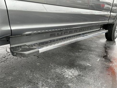 Used 2022 Ford F350 Lariat w/ Lariat Value Package image 8