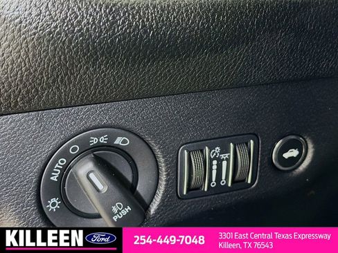 Used 2017 Dodge Challenger R/T image 8