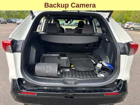 Certified 2025 Toyota RAV4 SE image 12