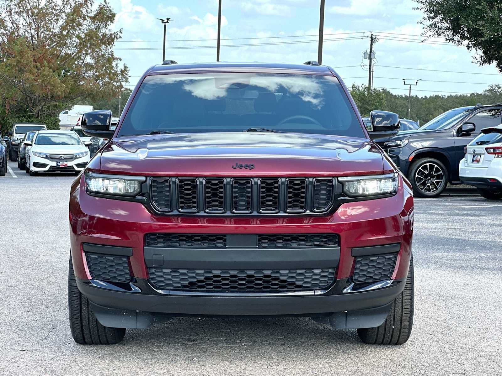 Used 2023 Jeep Grand Cherokee L Laredo AWD/4WD image 10