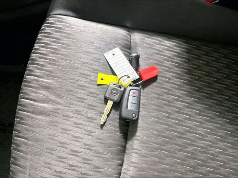 Used 2017 Nissan Rogue S w/ Appearance Package image 10