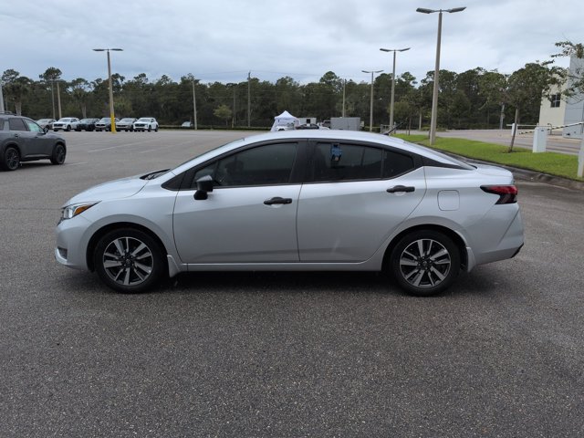 Used 2024 Nissan Versa S w/ S Plus Package FWD image 8