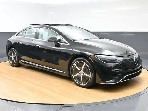 Used 2024 Mercedes-Benz EQE 350+ 4MATIC Sedan image 3
