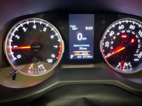 Used 2021 Toyota RAV4 LE image 16