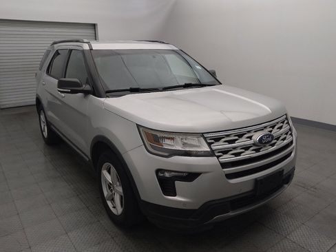 Used 2019 Ford Explorer XLT w/ Equipment Group 202A image 13