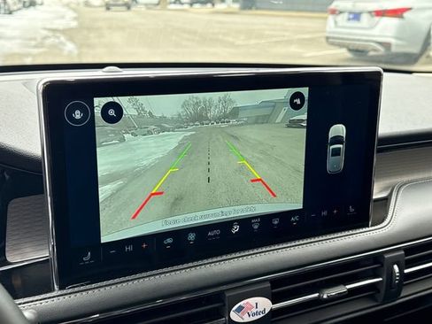 Used 2025 Lincoln Corsair FWD image 20