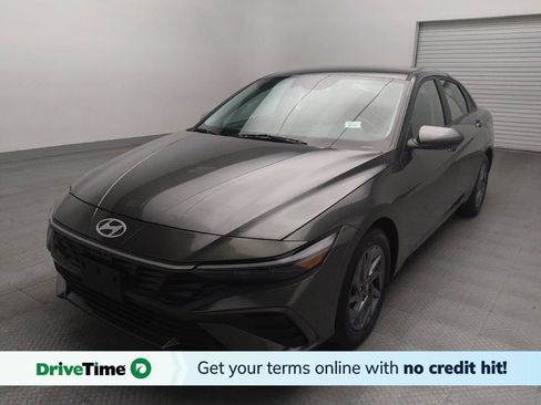 Used 2024 Hyundai Elantra SEL FWD image 1