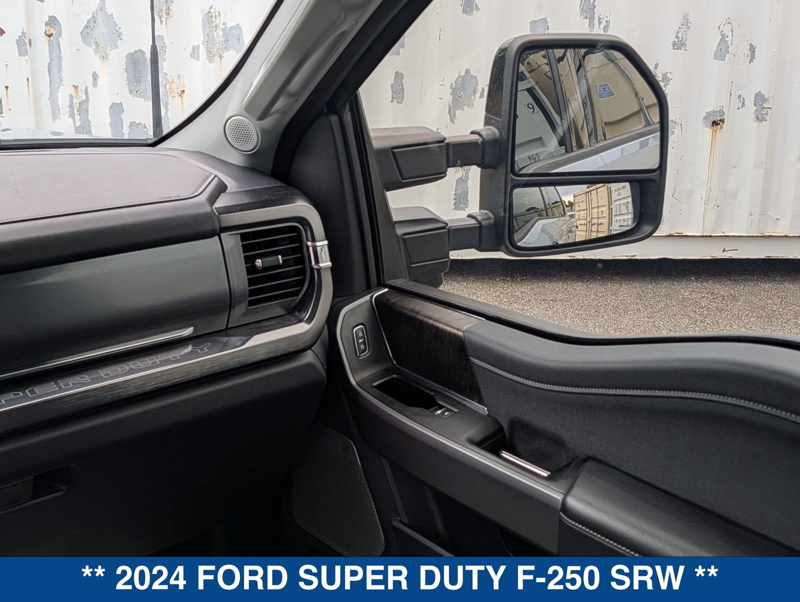Used 2024 Ford F250 Lariat w/ Lariat Ultimate Package AWD/4WD image 39