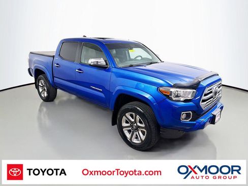 Used 2018 Toyota Tacoma Limited image 1
