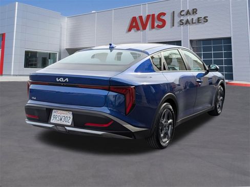 Used 2025 Kia K4 LXS image 6