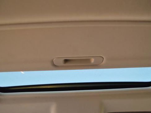 Used 2021 Ford EcoSport SE w/ SE Convenience Package image 20