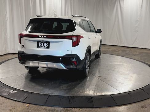 Certified 2024 Kia Seltos S image 9