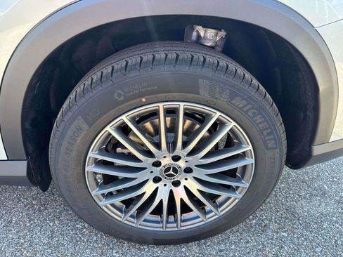 New 2026 Mercedes-Benz GLC 300 4MATIC image 3