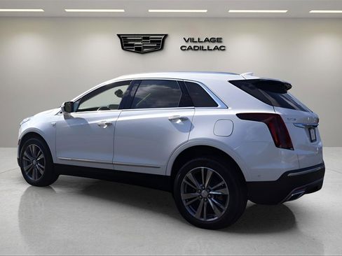 New 2026 Cadillac XT5 Premium Luxury image 3