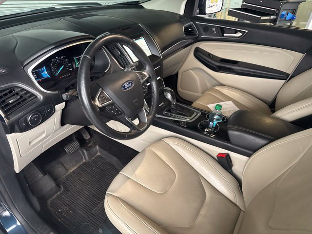 Used 2017 Ford Edge Titanium w/ Technology Package AWD/4WD image 6