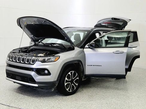 Used 2022 Jeep Compass Limited image 10