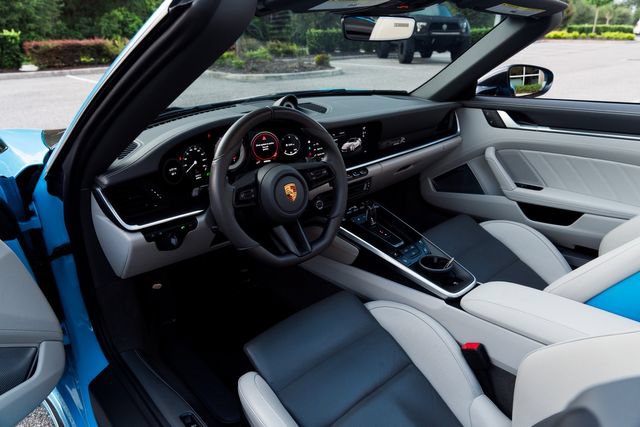 Used 2022 Porsche 911 Turbo S AWD/4WD image 28